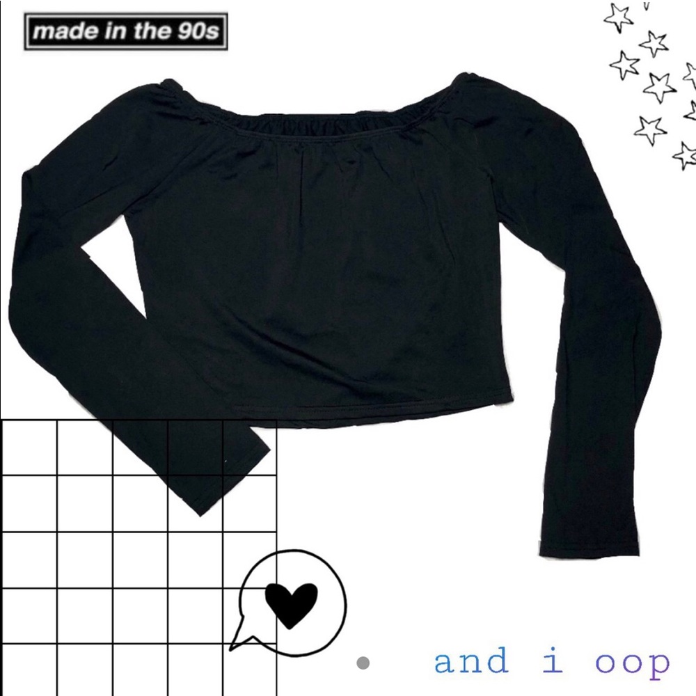 Long sleeved, off the shoulder crop top!